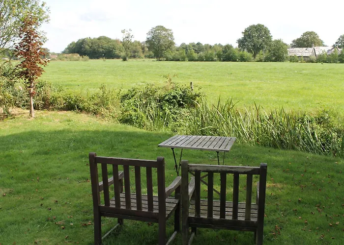 Natuurhuisje In Het Weiland